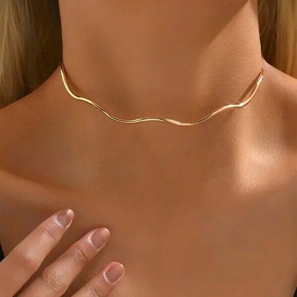 18K Gold Filled Wave Choker Necklace | 22cm (8.66") - Picture 1 of 3